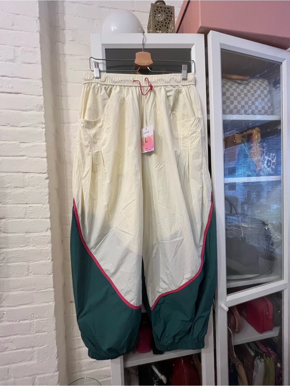 Womens Drawstring Colorblock Windbreaker Pants - Cream & Green